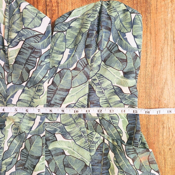 H&M Strapless Tropical Banana Leaf Romper (WITH POCKETS!) - Picture 6 of 8